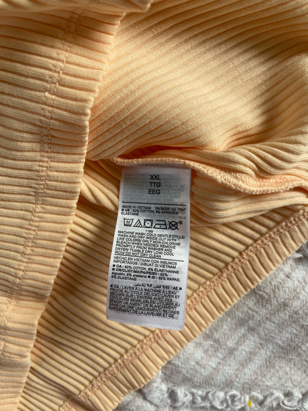 Old Navy Ribbed Cropped Tank Top - Picture 4 of 5